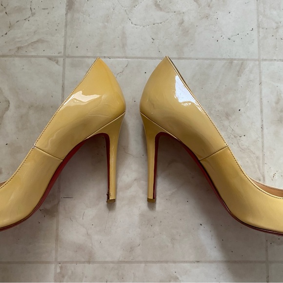 $875 Christian Louboutin Made in Italy Dolly Yellow Patent Leather Pump Heels 7 - Picture 6 of 14